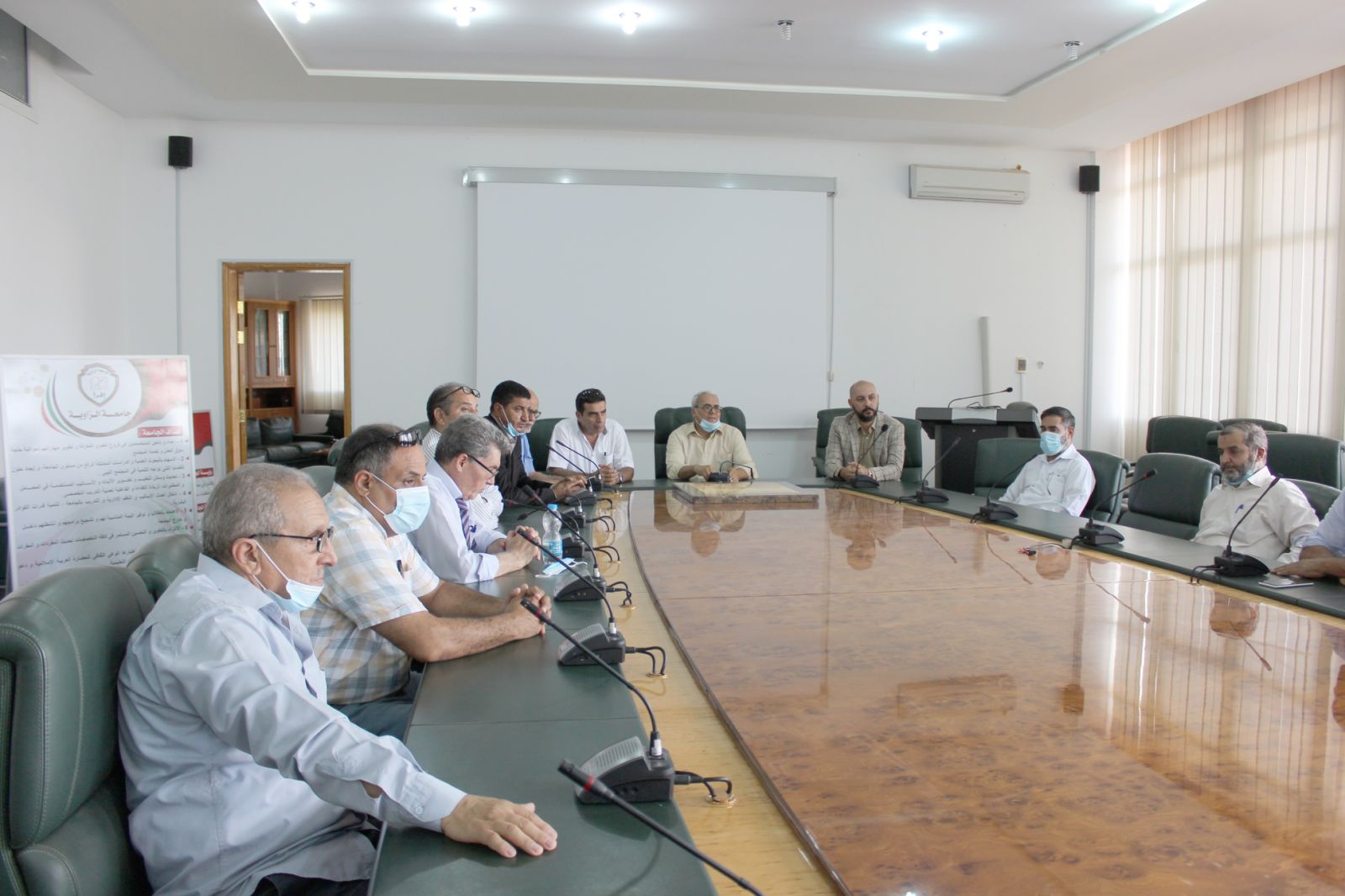 استقبال اللجنة المكلّفة من وزير التعليم العالي والمختصة بتقييم كليات الآداب والتربية والعلوم 